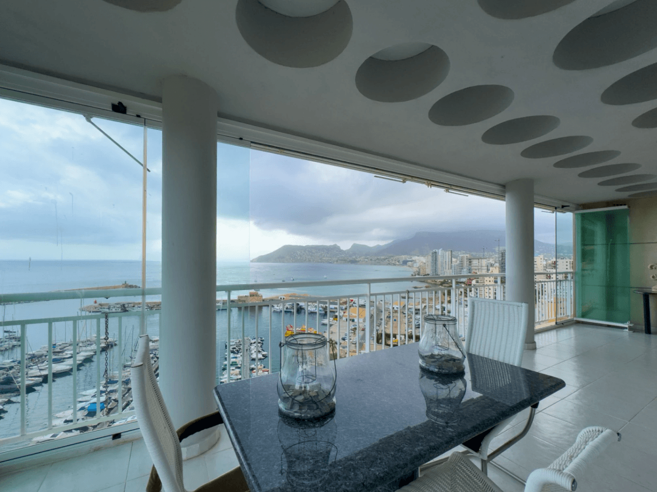 Penthouse for Sale in Calpe’s Puerto Area with Panoramic Sea Peñón Views