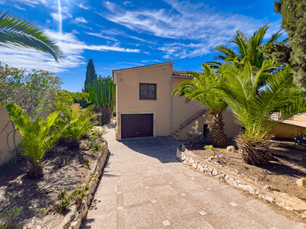 Sea View Villa for Sale in Moraira Walking Distance to Centre