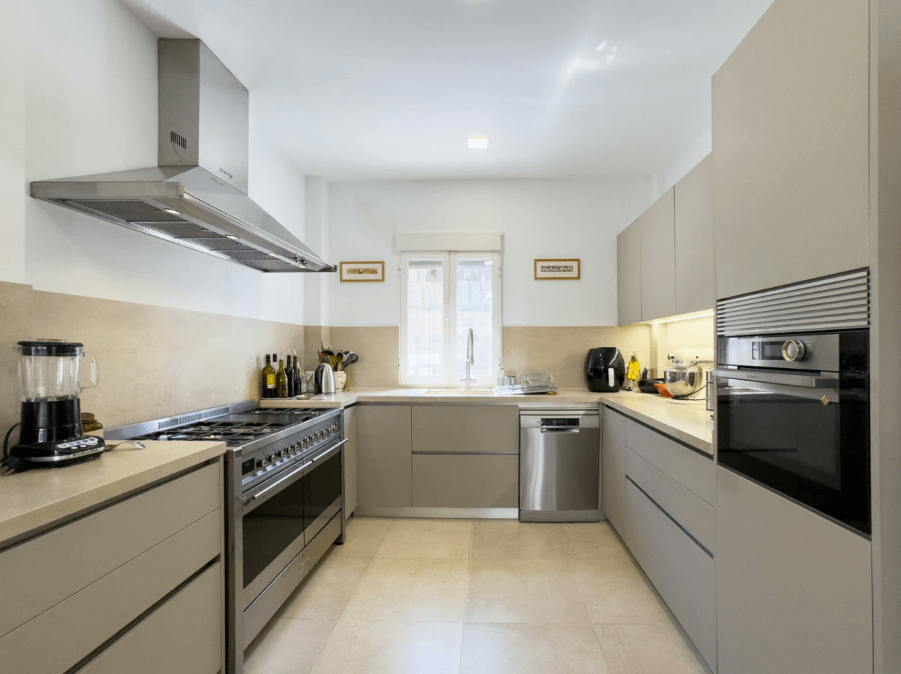 Fully Refurbished 4-Bedroom Villa with Golf, Mountain and Sea Views in Altea