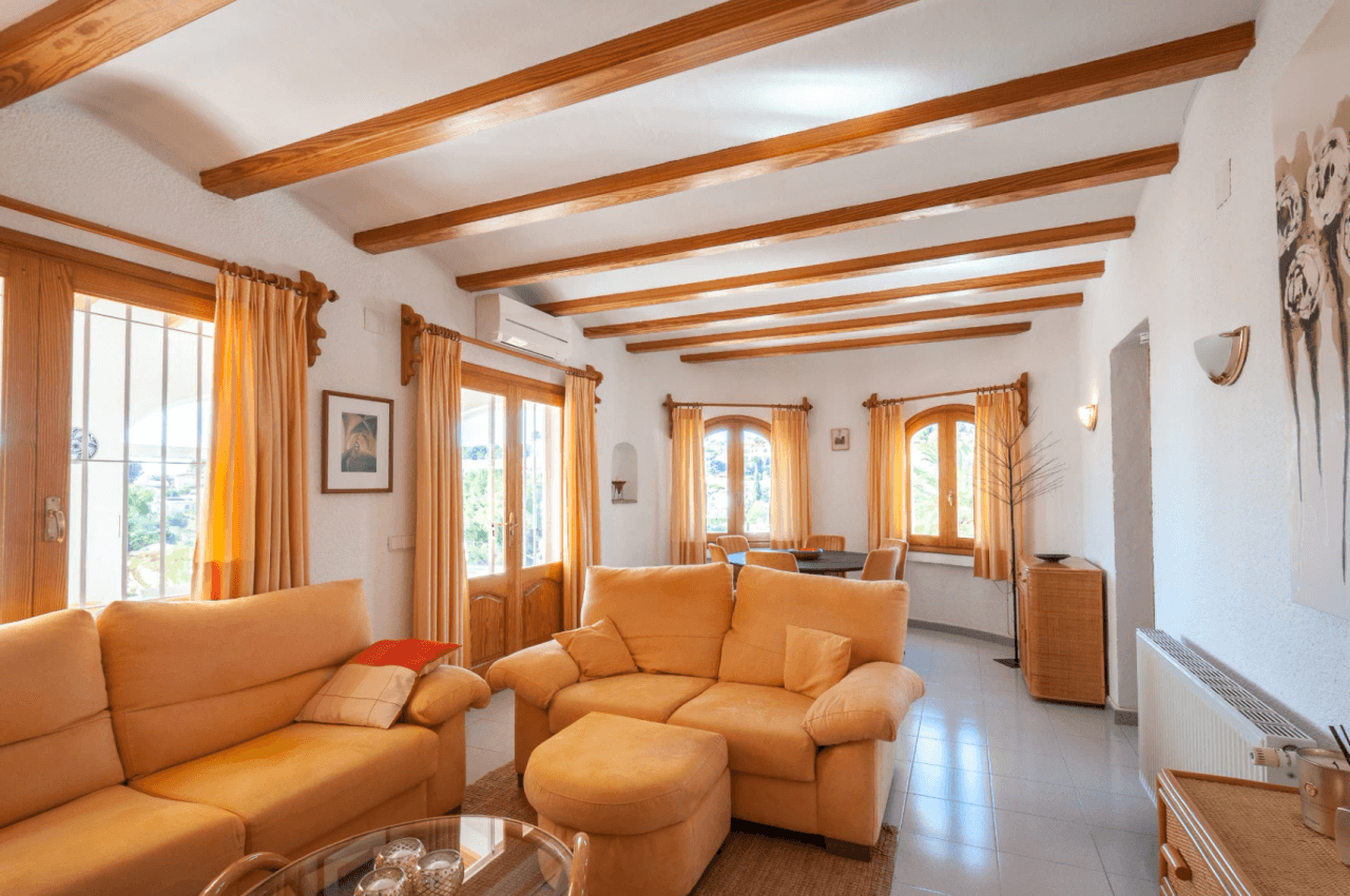 Southwest-oriented Mediterranean Villa in Benissa near San Jaime Golf Club