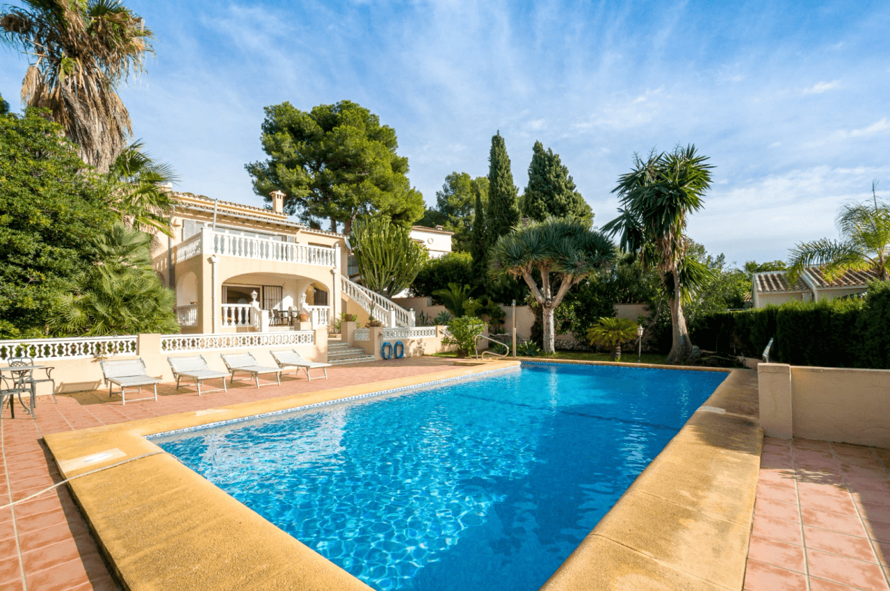 Sea View Villa for Sale in Moraira Walking Distance to Centre