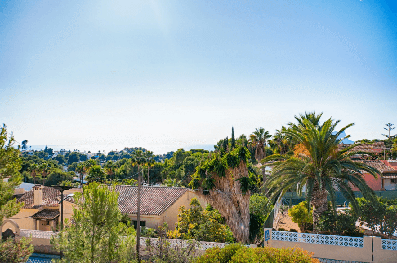 Large Elegant Villa with Sea Views for Sale in Moraira