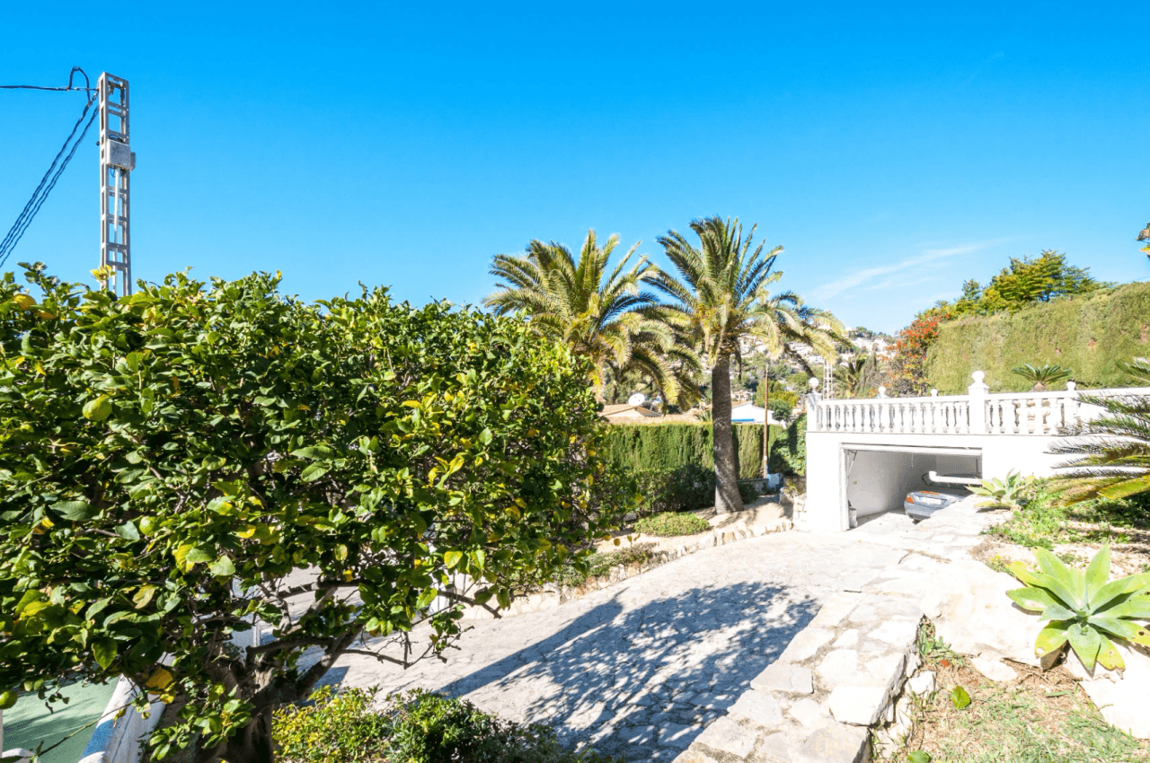 Southwest-oriented Mediterranean Villa in Benissa near San Jaime Golf Club