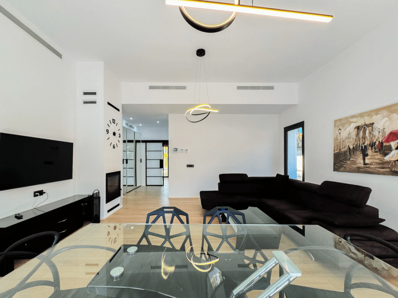 Modern Villa in the Quiet Residential area of Santa Clara, Altea