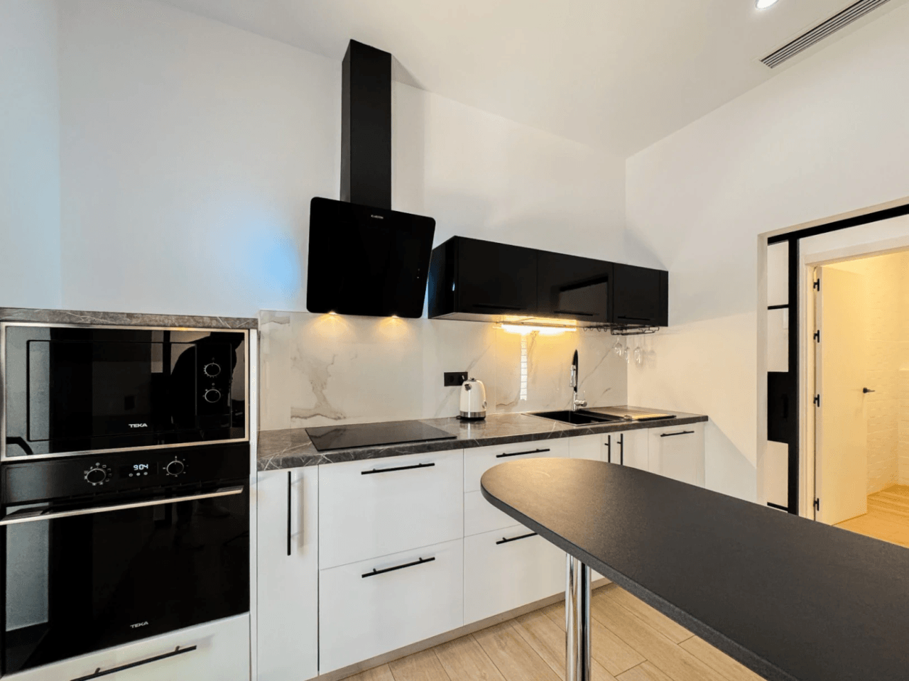 Modern Villa in the Quiet Residential area of Santa Clara, Altea