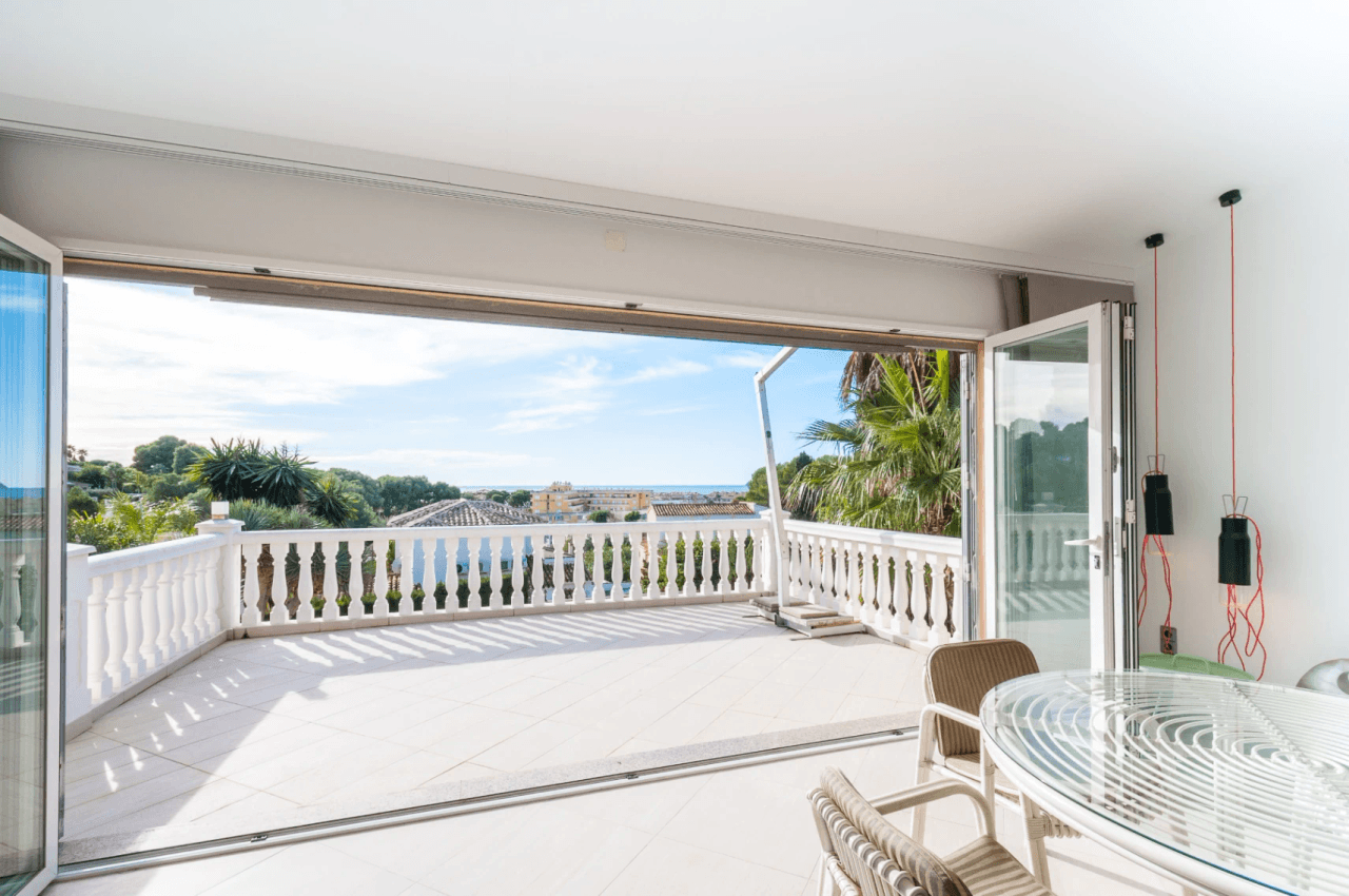 Sea View Villa for Sale in Moraira Walking Distance to Centre