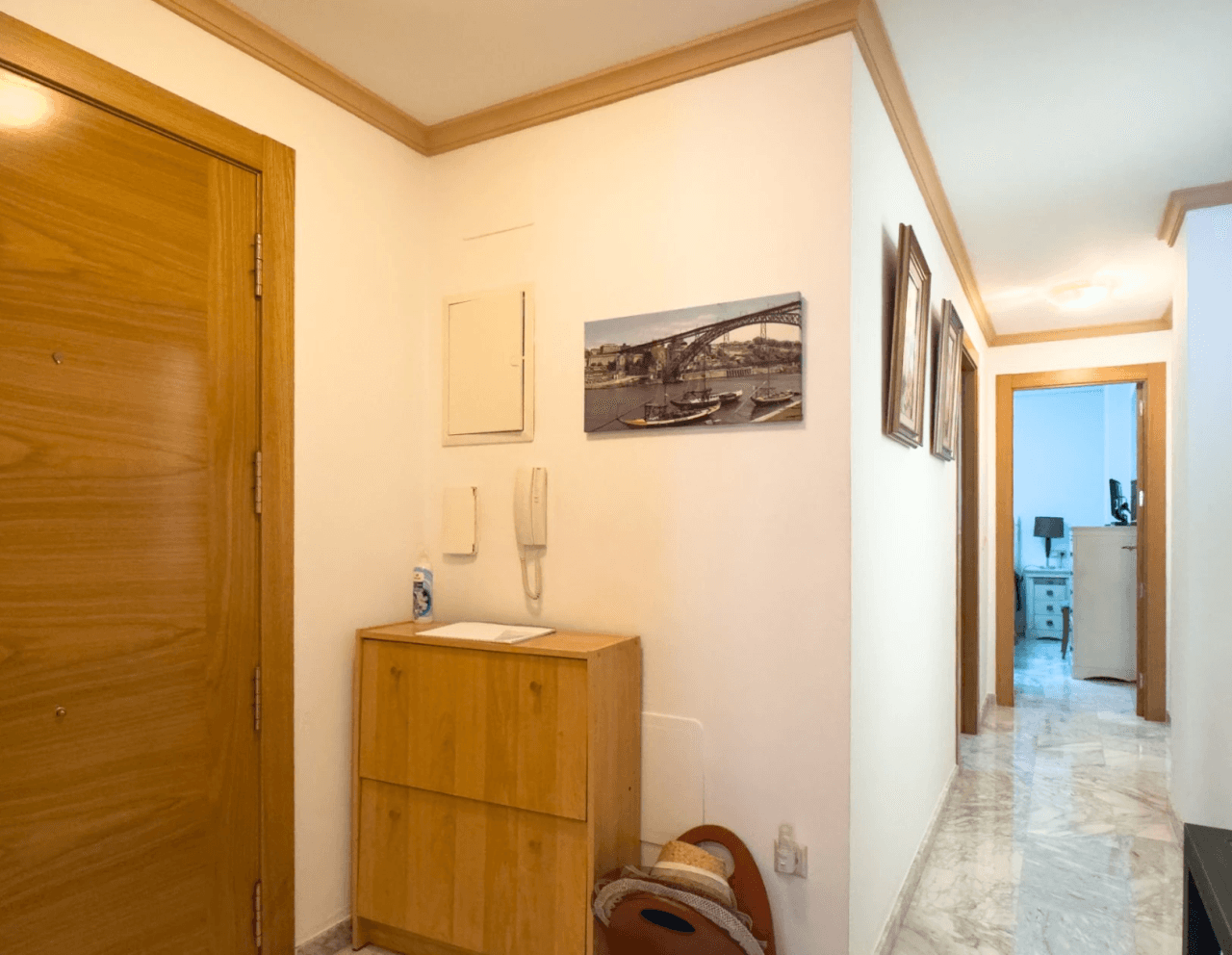 Bright Apartment with Balcony Just Steps from the Beach in Altea