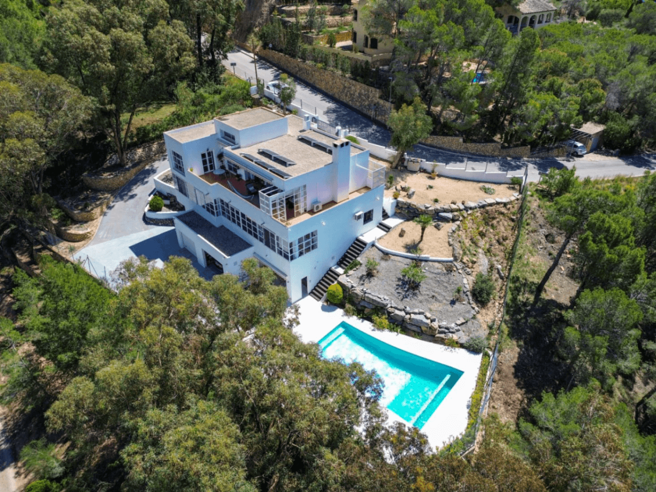 Fully Refurbished 4-Bedroom Villa with Golf, Mountain and Sea Views in Altea