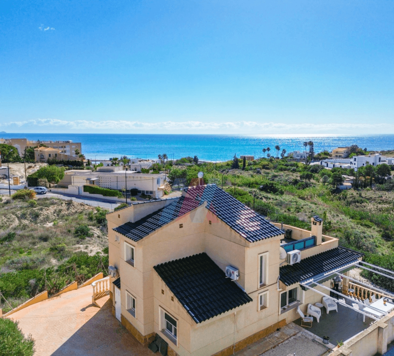 Mediterranean Villa with Sea Views, and walking distance to the sea, in Cala D'or, Campello