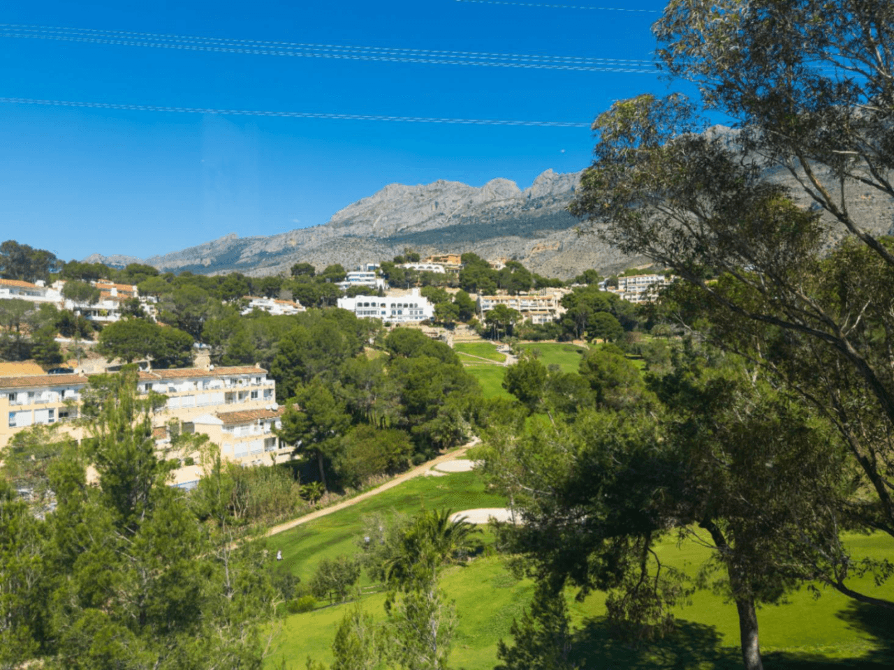 Fully Refurbished 4-Bedroom Villa with Golf, Mountain and Sea Views in Altea