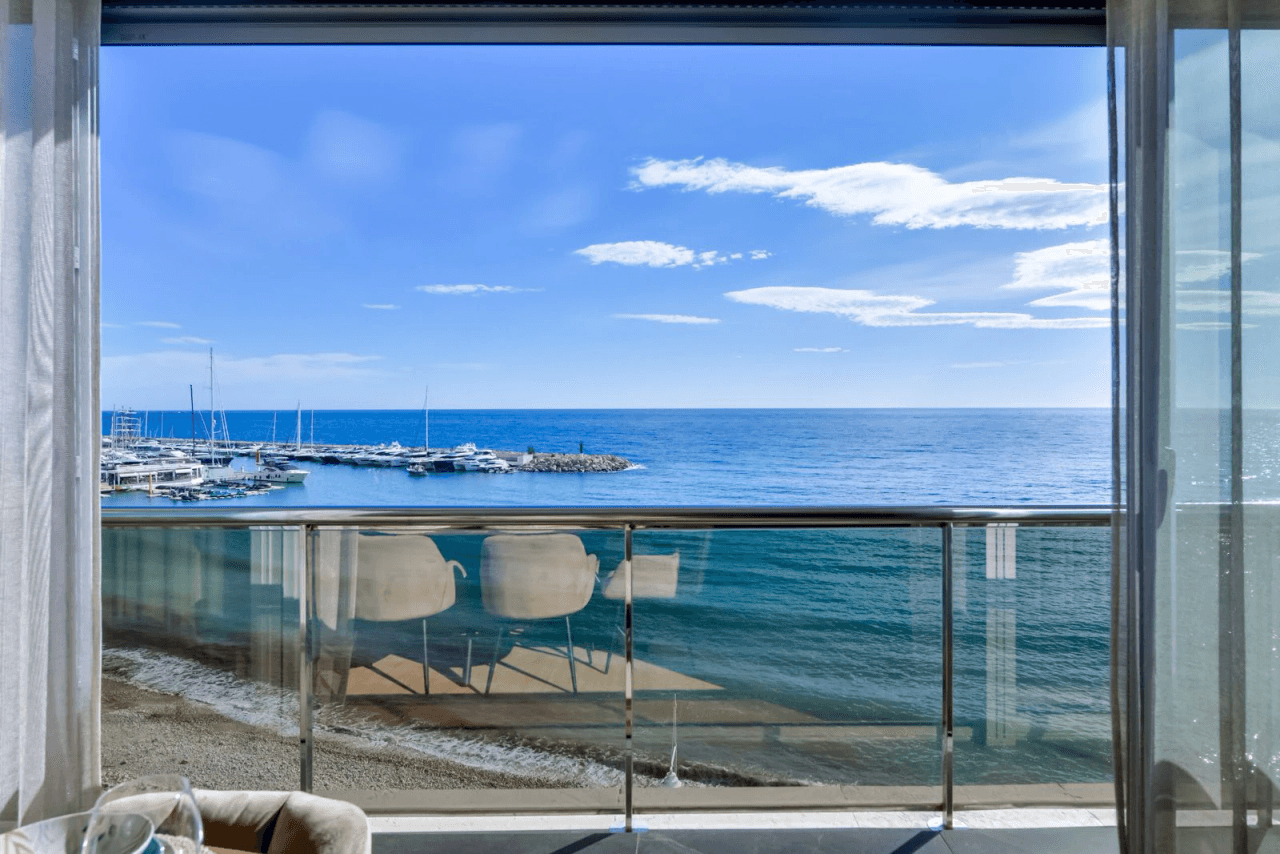 Seafront Duplex with Panoramic Views in Mascarat, Altea