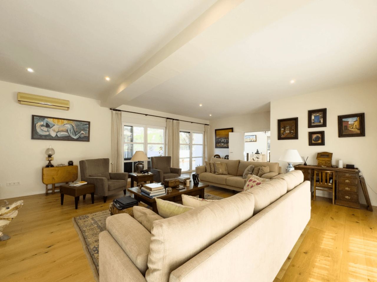 Fully Refurbished 4-Bedroom Villa with Golf, Mountain and Sea Views in Altea
