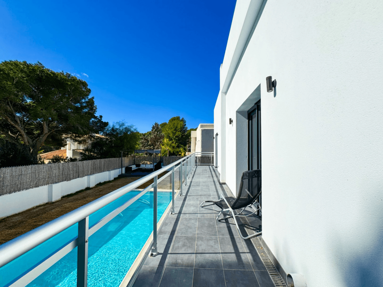 Modern Villa in the Quiet Residential area of Santa Clara, Altea