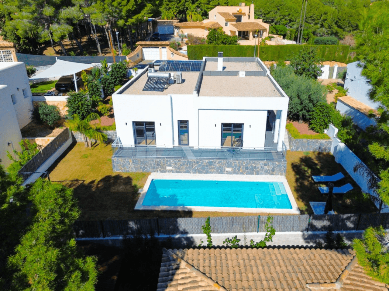 Modern Villa in the Quiet Residential area of Santa Clara, Altea
