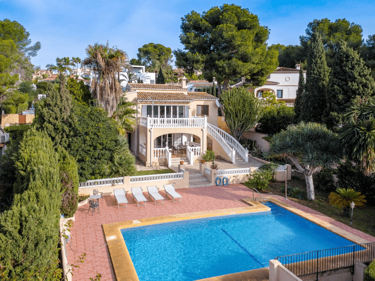 Sea View Villa for Sale in Moraira Walking Distance to Centre