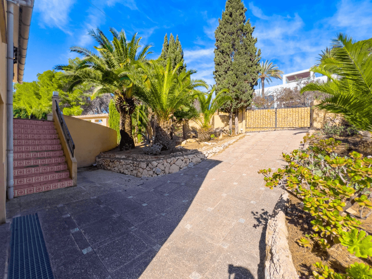 Sea View Villa for Sale in Moraira Walking Distance to Centre