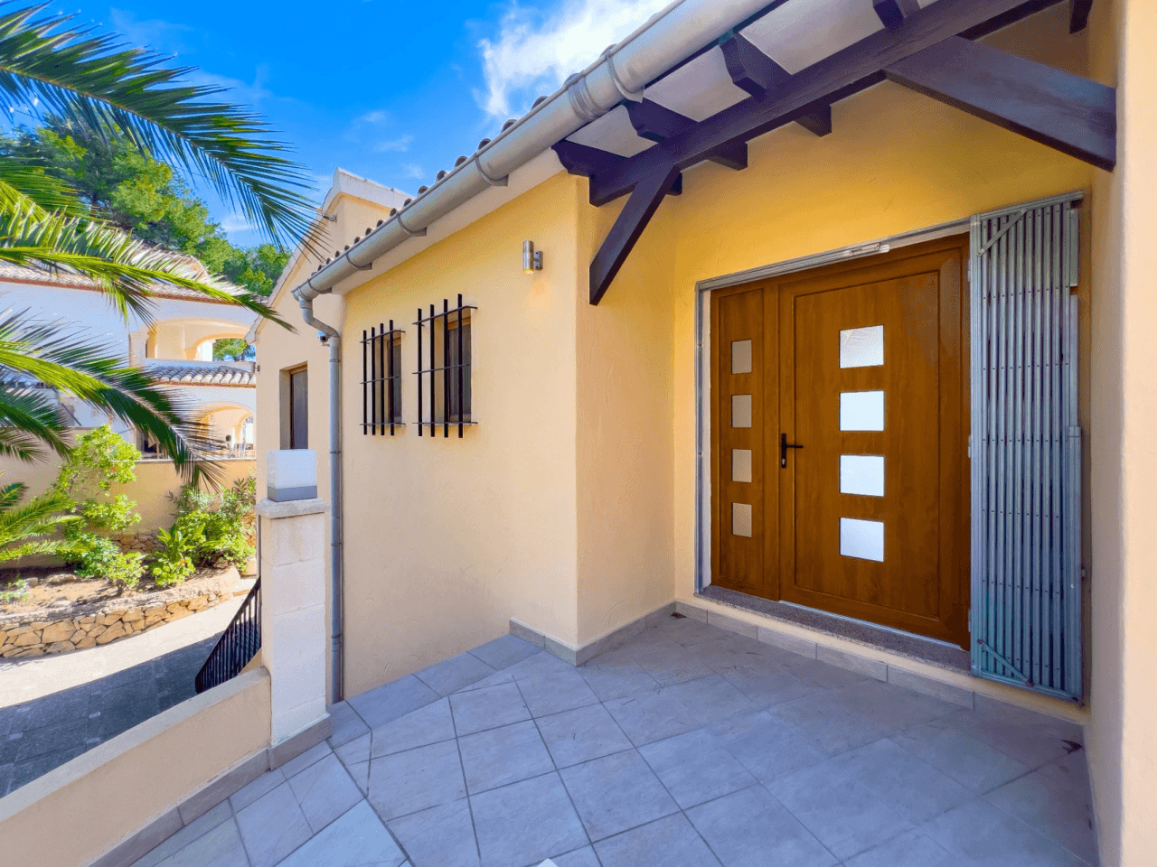 Sea View Villa for Sale in Moraira Walking Distance to Centre