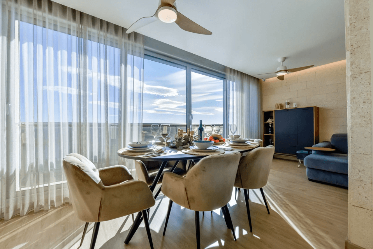 Seafront Duplex with Panoramic Views in Mascarat, Altea