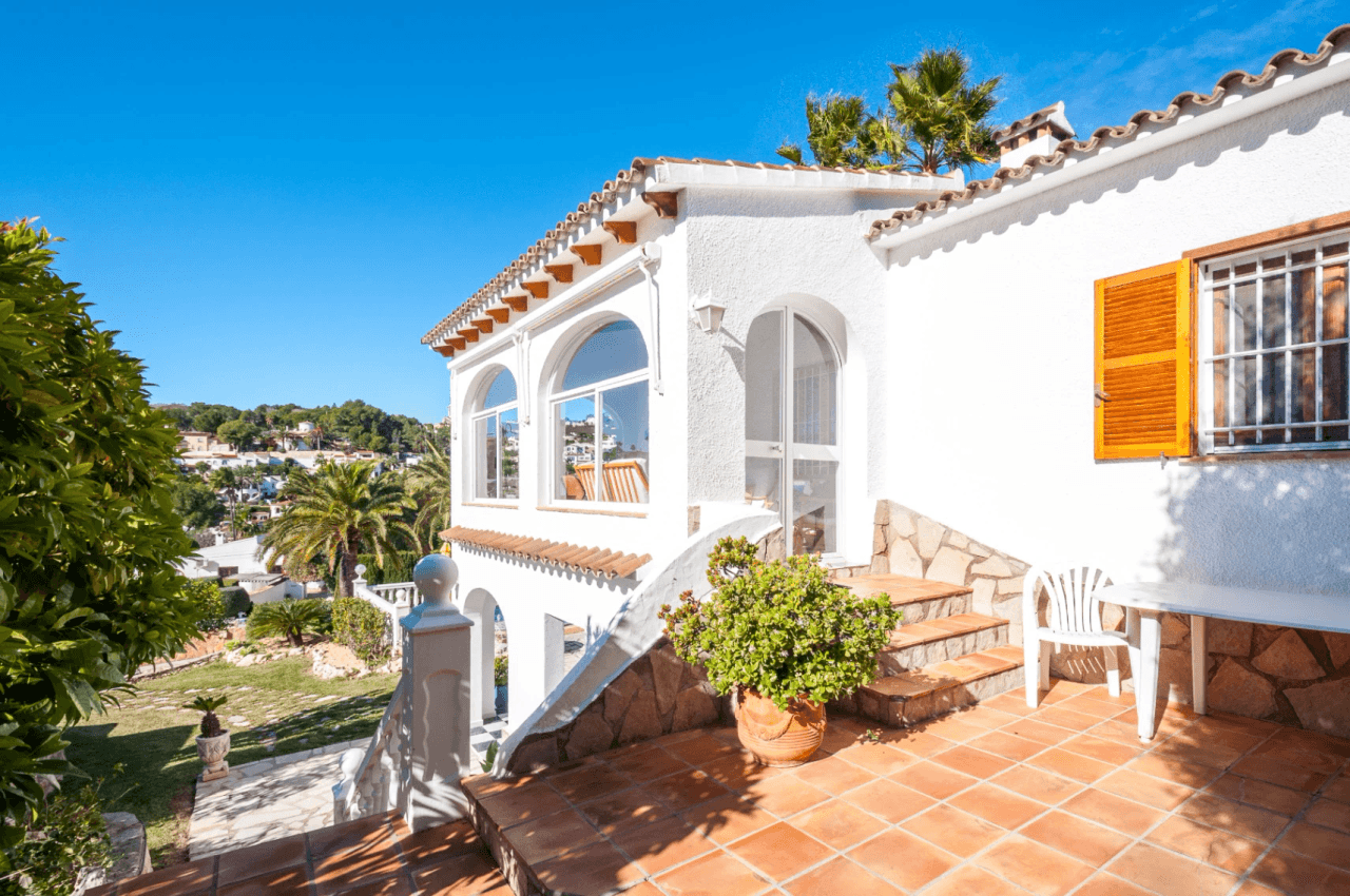 Southwest-oriented Mediterranean Villa in Benissa near San Jaime Golf Club
