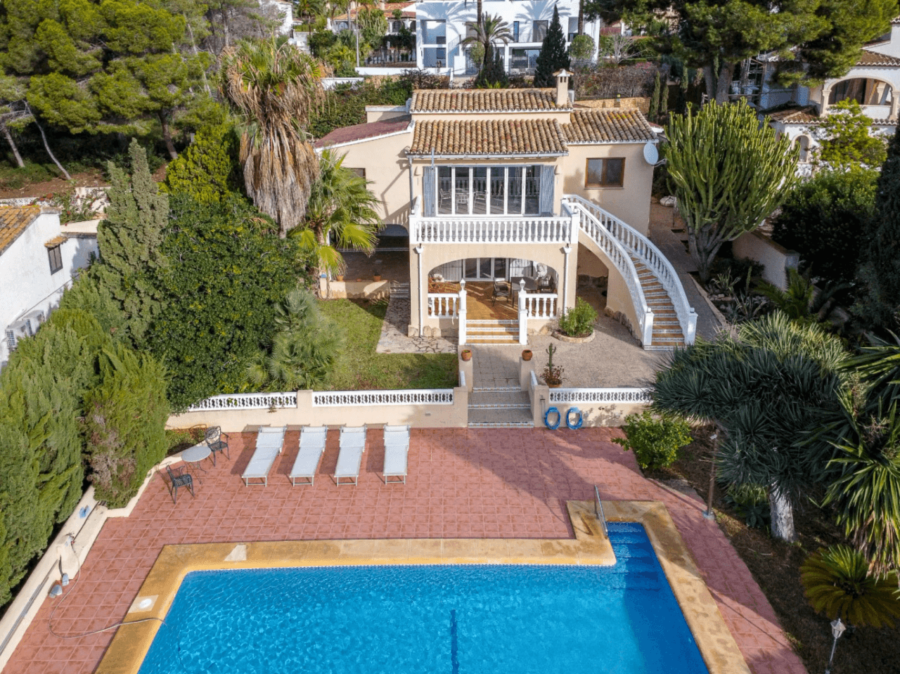 Sea View Villa for Sale in Moraira Walking Distance to Centre