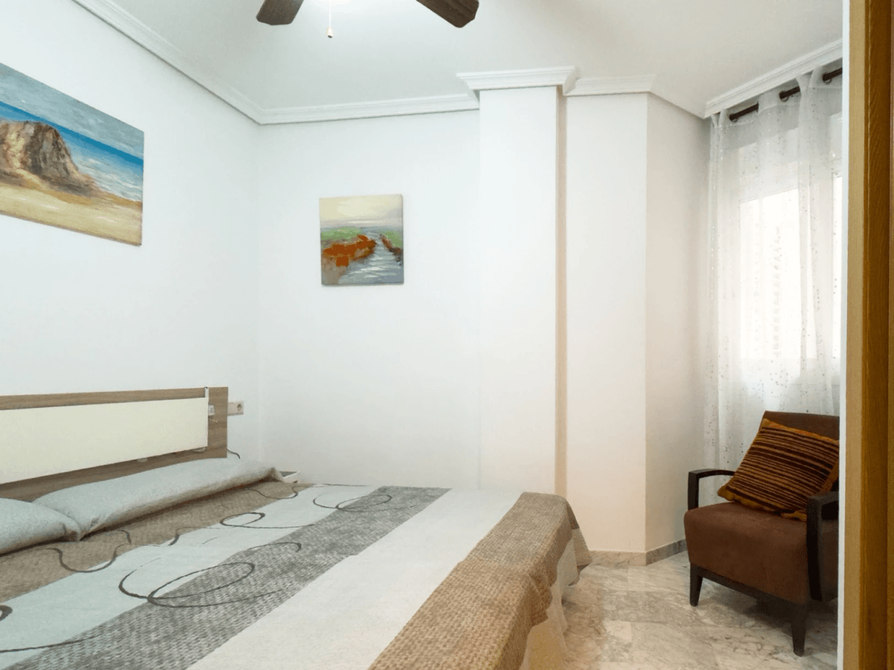 Bright Apartment with Balcony Just Steps from the Beach in Altea