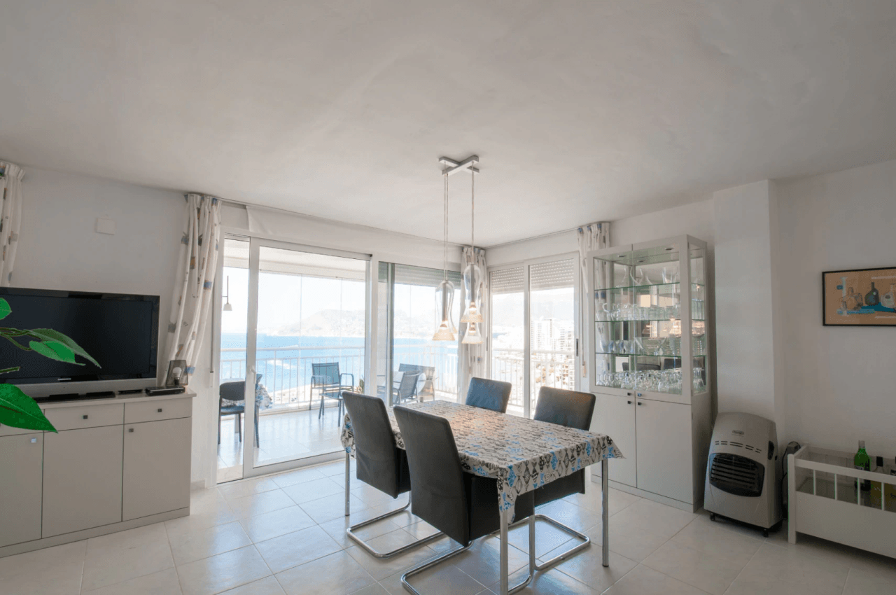 Penthouse for Sale in Calpe’s Puerto Area with Panoramic Sea Peñón Views