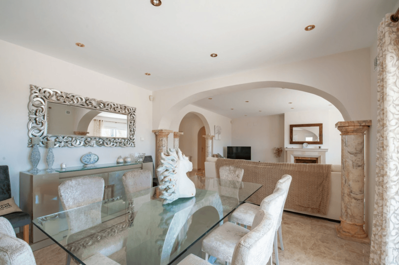 Large Elegant Villa with Sea Views for Sale in Moraira