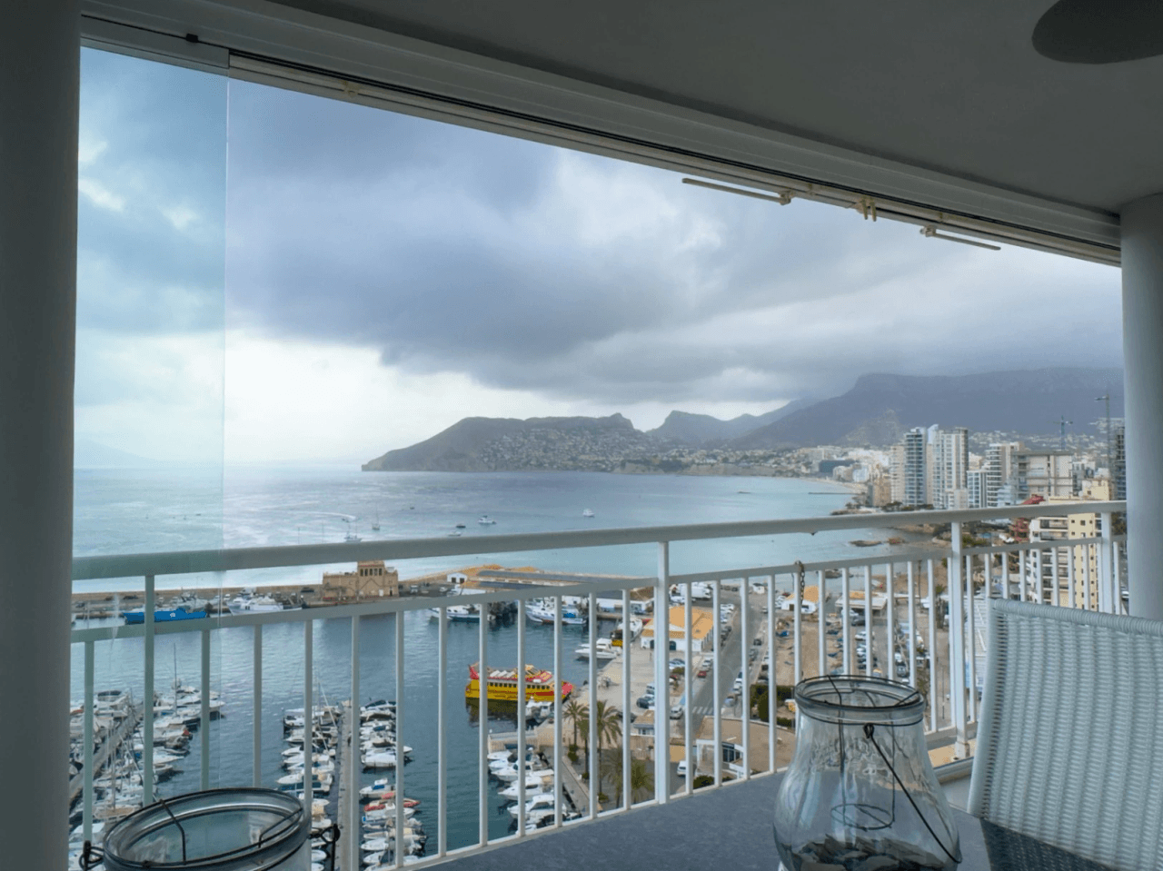 Penthouse for Sale in Calpe’s Puerto Area with Panoramic Sea Peñón Views