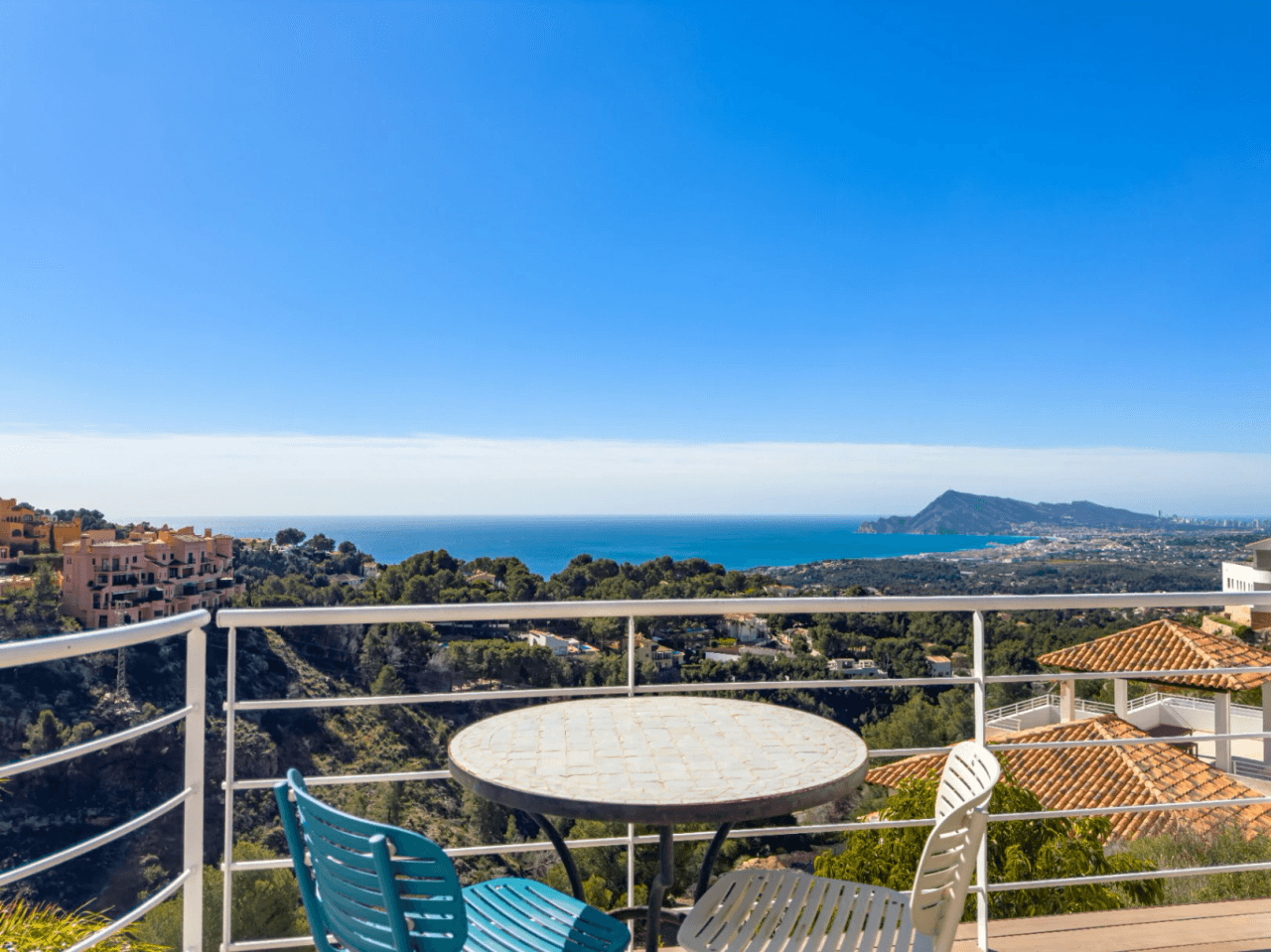 Villa of 450 m² with infinity pool and panoramic sea views in Sierra de Altea