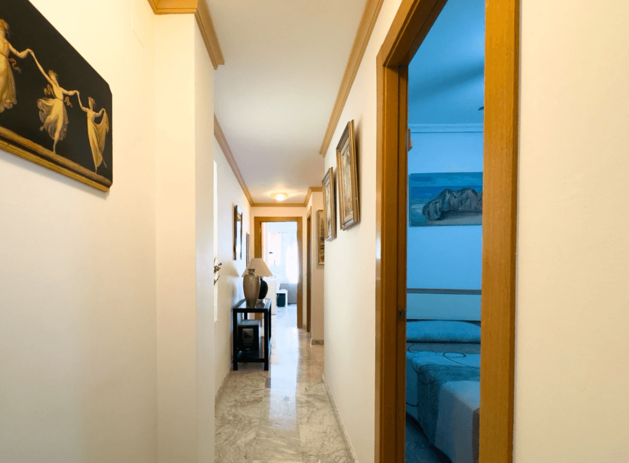 Bright Apartment with Balcony Just Steps from the Beach in Altea