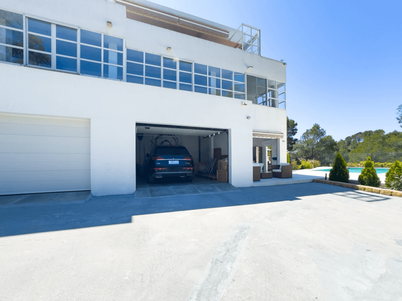 Fully Refurbished 4-Bedroom Villa with Golf, Mountain and Sea Views in Altea