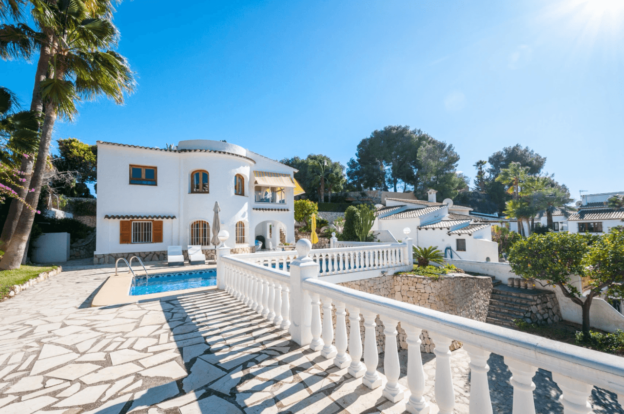 Southwest-oriented Mediterranean Villa in Benissa near San Jaime Golf Club