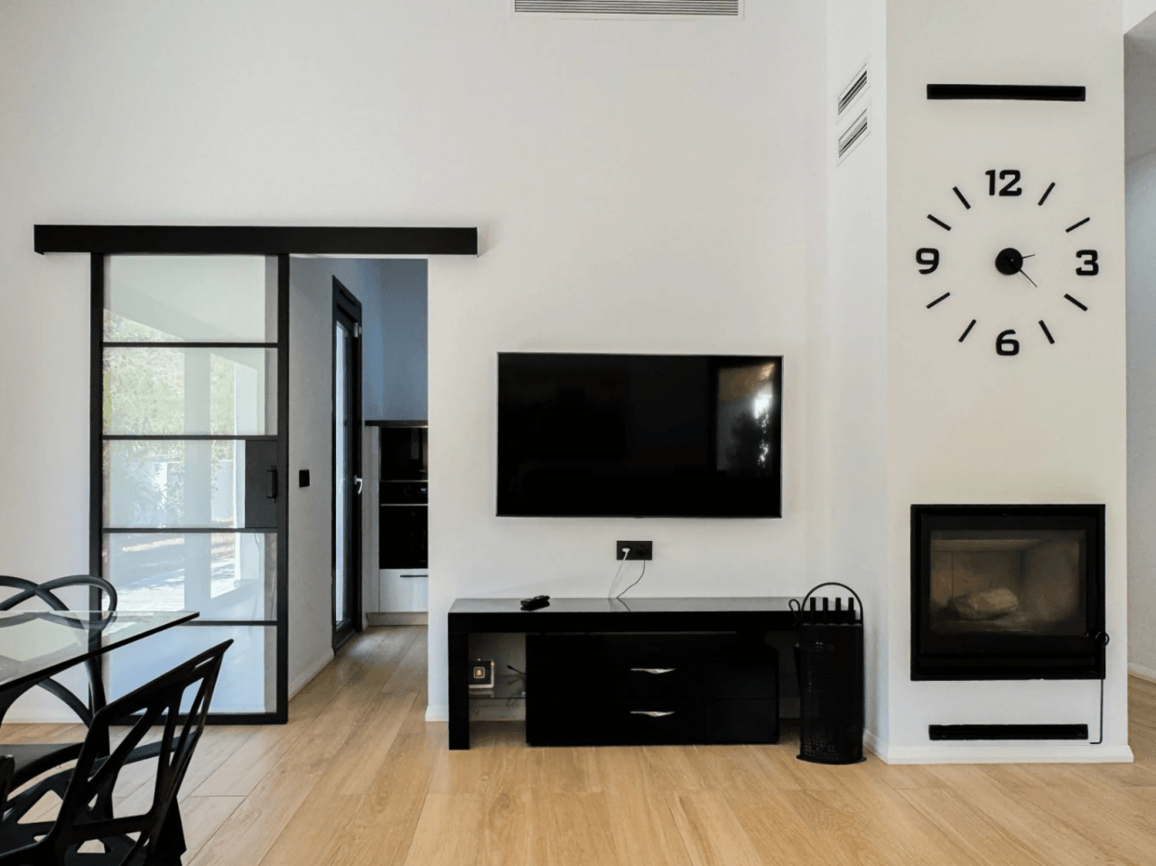 Modern Villa in the Quiet Residential area of Santa Clara, Altea