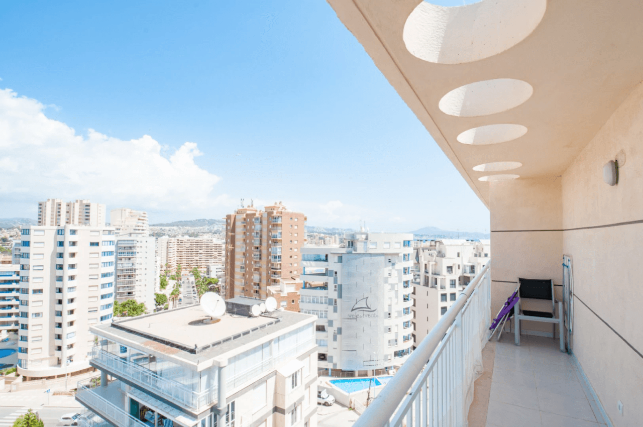 Penthouse for Sale in Calpe’s Puerto Area with Panoramic Sea Peñón Views