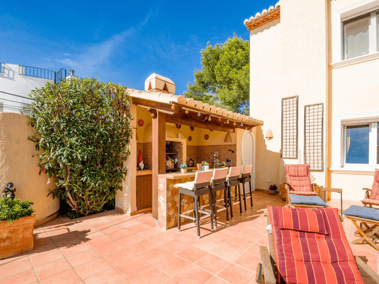 Benissa Villa with Sea Views and Separate Guest Apartment