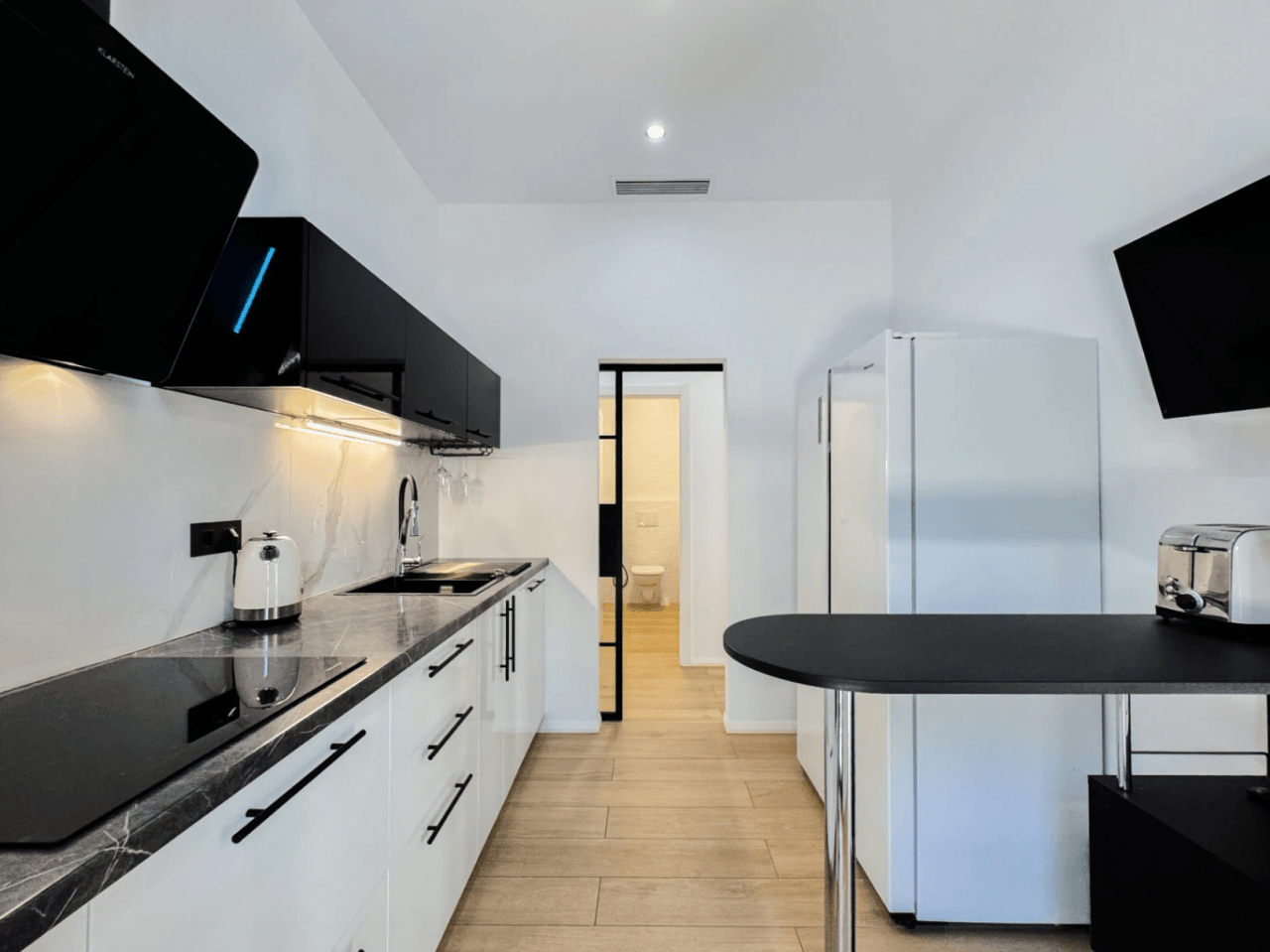 Modern Villa in the Quiet Residential area of Santa Clara, Altea