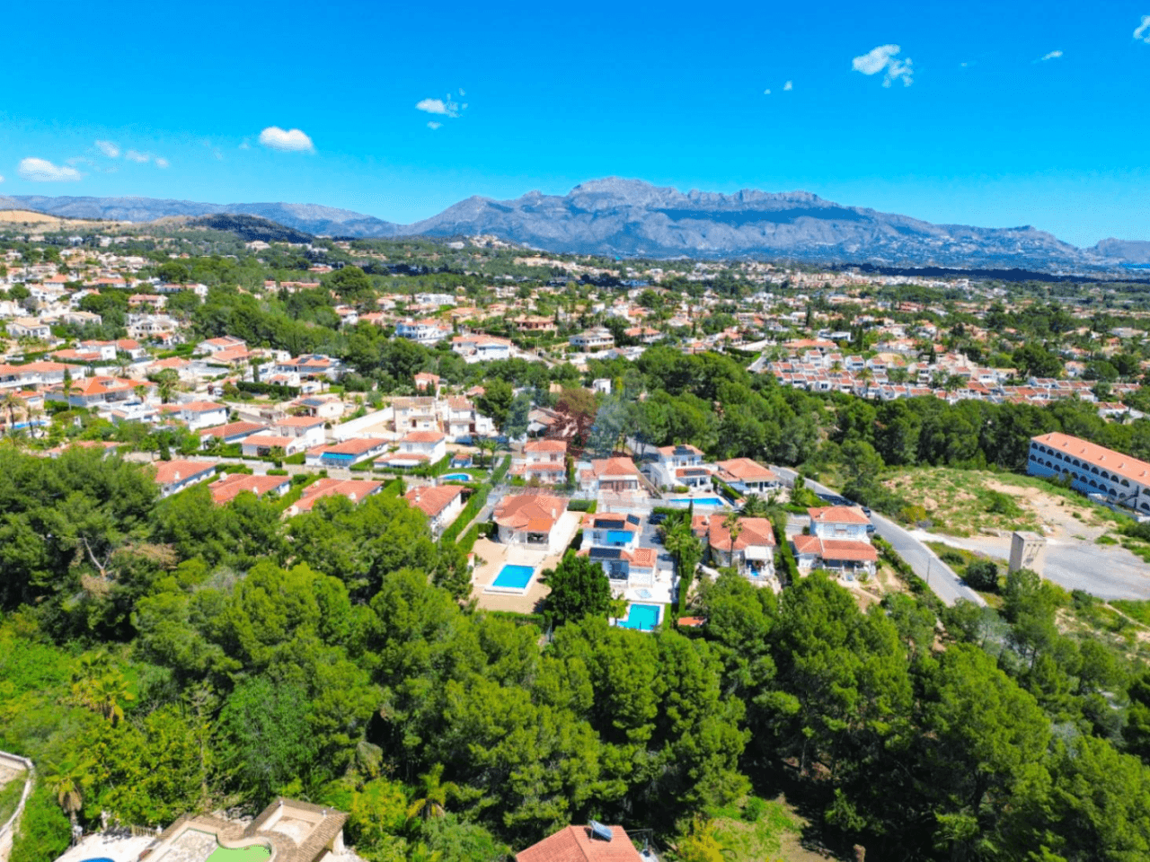 Single-level villa with private pool on 750 m² plot in La Nucía