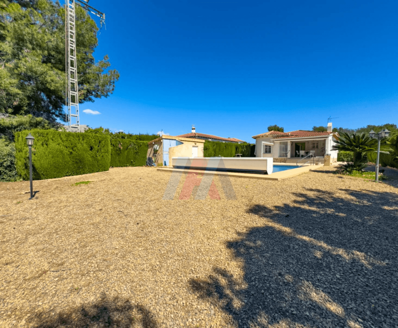 Single-level villa with private pool on 750 m² plot in La Nucía