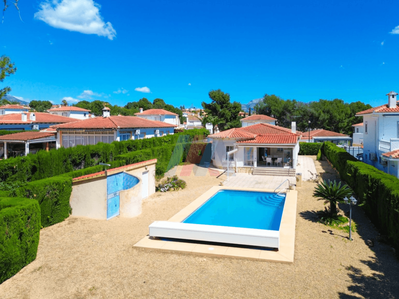 Single-level villa with private pool on 750 m² plot in La Nucía