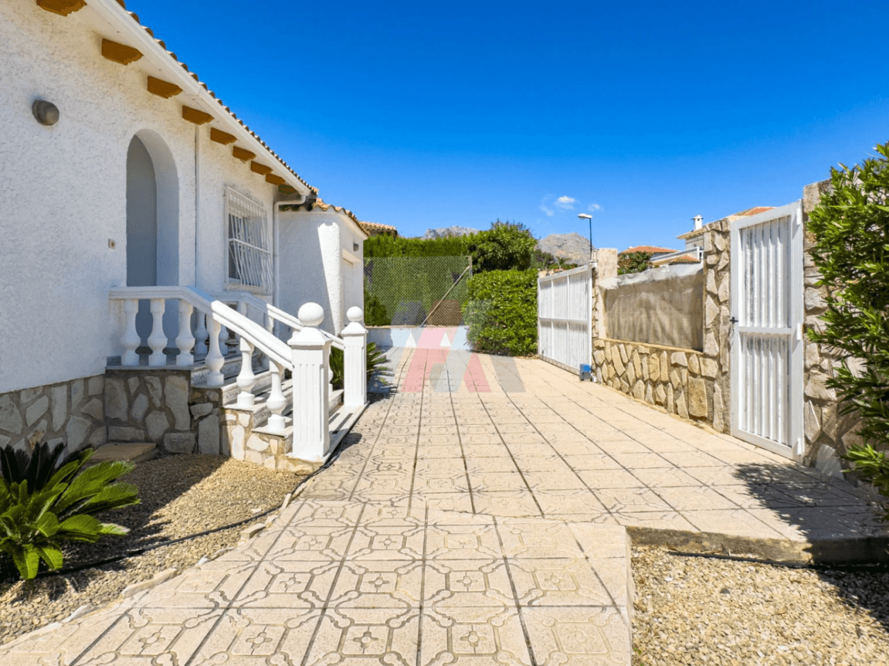 Single-level villa with private pool on 750 m² plot in La Nucía