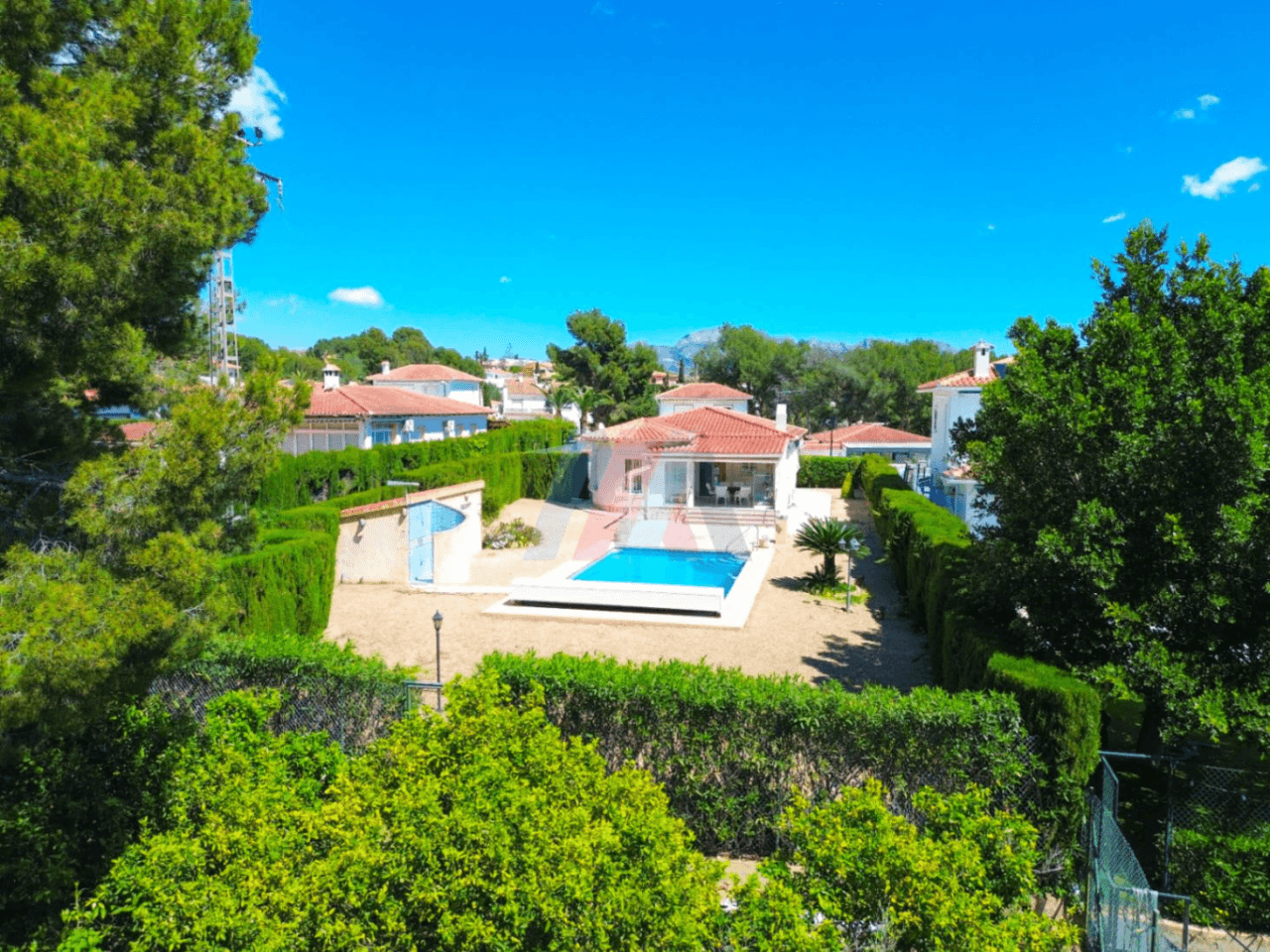 Single-level villa with private pool on 750 m² plot in La Nucía